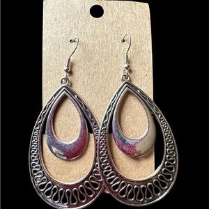 Fashion Jewelry Silver-Tone Teardrop Dangle Earrings with Subtle Pink Sheen